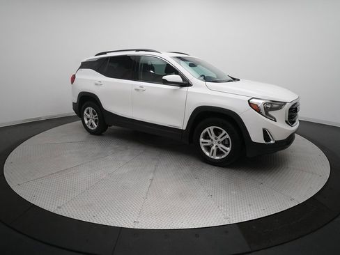 Used 2020 GMC Terrain SLE w/ Driver Convenience Package image 13