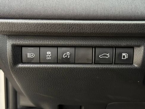 Used 2026 Toyota Camry LE FWD image 23