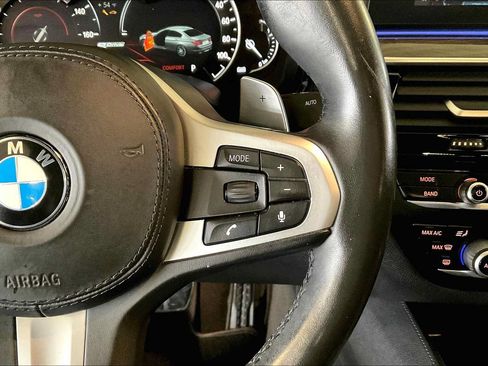 Used 2019 BMW 530e w/ M Sport Package RWD image 23