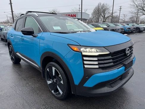 New 2026 Nissan Kicks SR w/ Cold Weather Package image 3