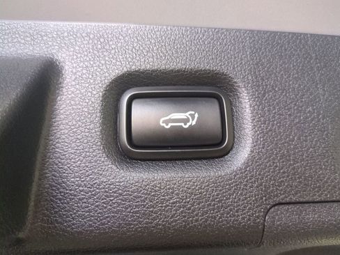 Certified 2022 Hyundai Santa Fe SEL Premium image 15