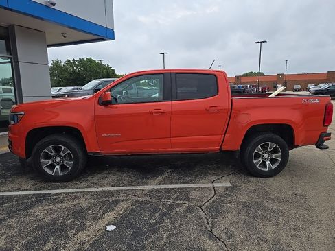 Used 2019 Chevrolet Colorado Z71 AWD/4WD image 2