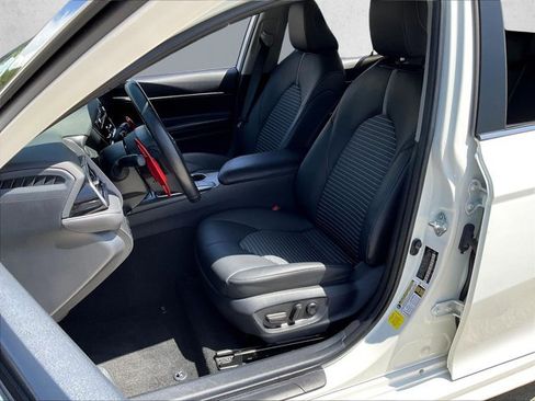 Used 2023 Toyota Camry SE w/ Convenience Package FWD image 26