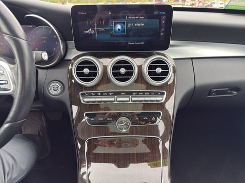 Used 2021 Mercedes-Benz C 300 4MATIC Sedan image 21