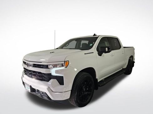 Used 2023 Chevrolet Silverado 1500 RST image 3