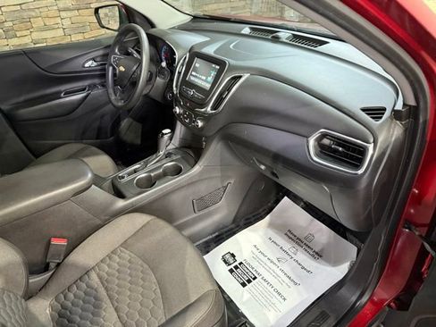 Used 2018 Chevrolet Equinox LT FWD image 30