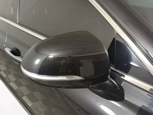 Used 2018 Genesis G90 3.3T Premium image 12