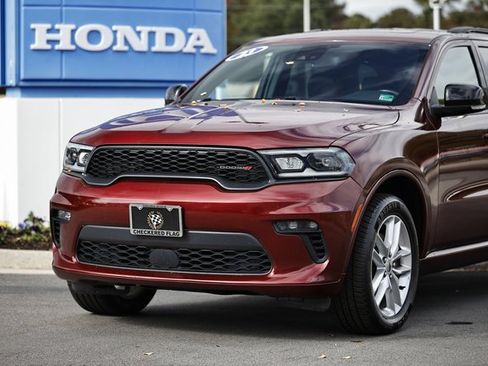 Used 2023 Dodge Durango GT image 2