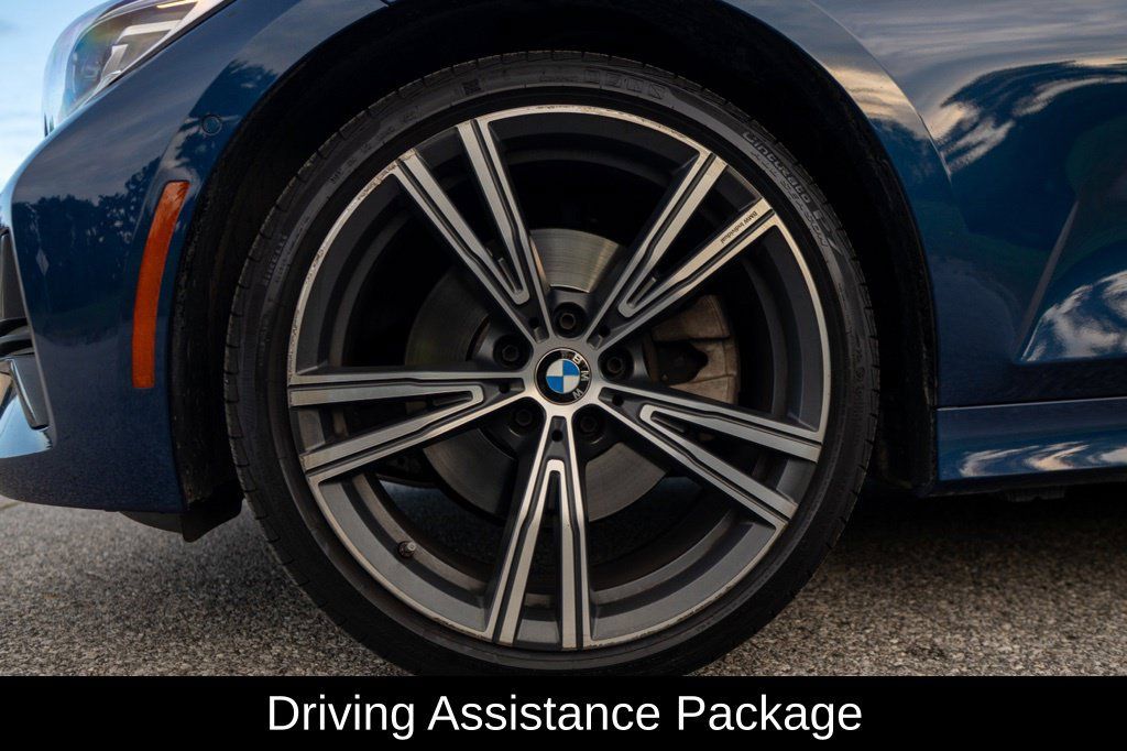 Used 2021 BMW 330i xDrive Sedan w/ Convenience Package AWD/4WD image 4