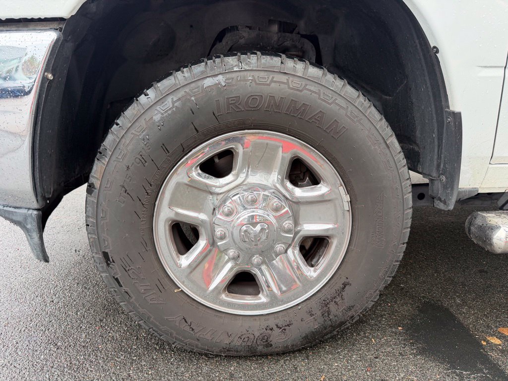 Used 2022 RAM 2500 Big Horn AWD/4WD image 8