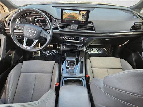 Used 2022 Audi SQ5 Premium Plus w/ Premium Plus Package image 16