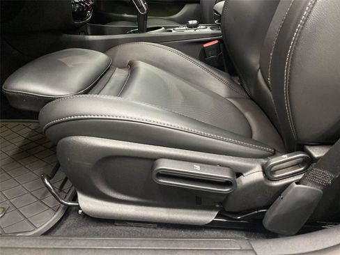 Used 2020 MINI Cooper Clubman S image 18