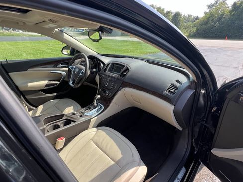 Used 2012 Buick Regal Premium image 26