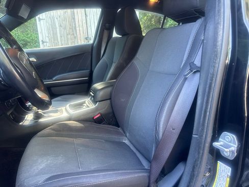 Used 2016 Dodge Charger SXT RWD image 29