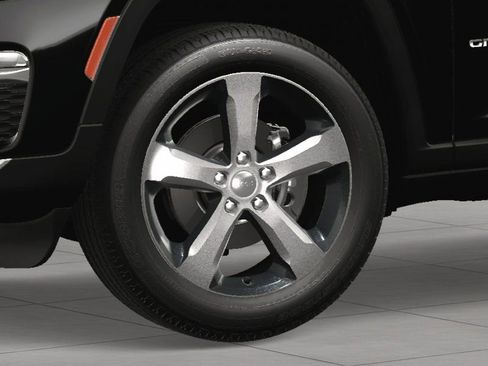 New 2025 Jeep Grand Cherokee Limited image 12