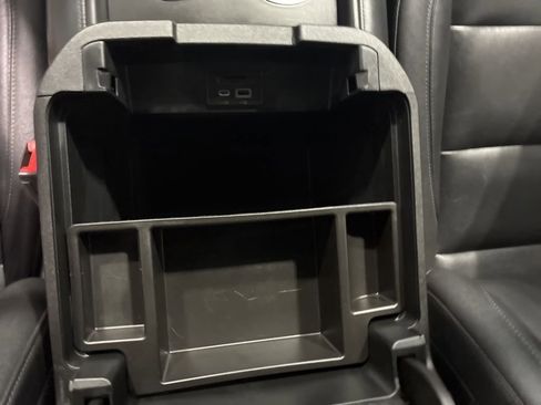 Used 2021 Chevrolet Suburban Z71 w/ Z71 Off-Road Package image 36