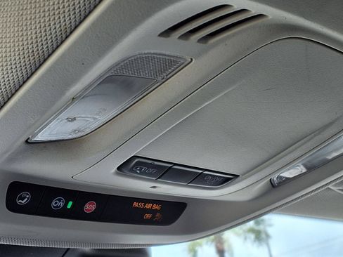 Used 2022 Buick Envision Essence w/ Safety Package FWD image 22
