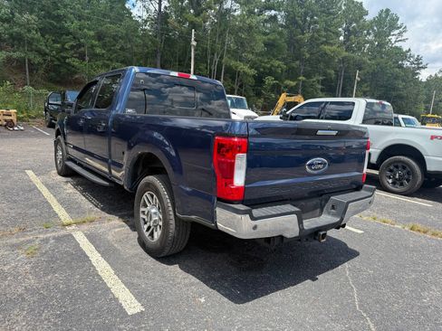 Used 2019 Ford F250 Lariat w/ Lariat Value Package RWD image 5