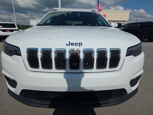 Used 2020 Jeep Cherokee Latitude Plus w/ Cold Weather Group FWD image 2