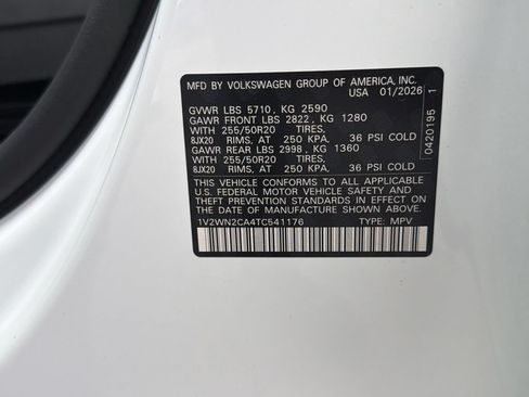 Used 2026 Volkswagen Atlas SE FWD image 26
