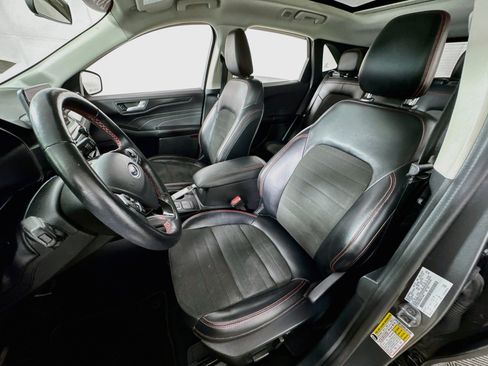 Used 2021 Ford Escape SEL w/ SEL Stealth AWD Package image 14