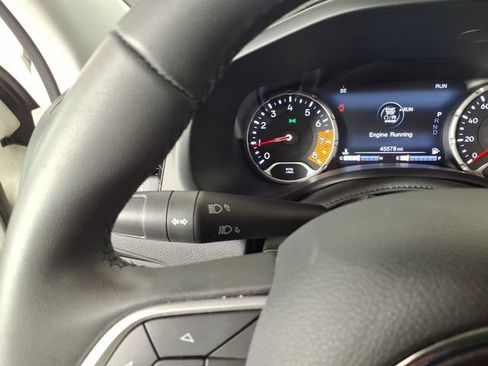 Used 2023 Jeep Renegade Altitude AWD/4WD image 19