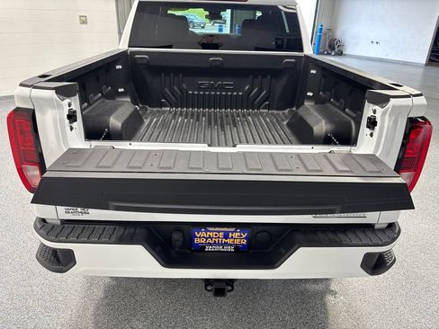 Used 2024 GMC Sierra 1500 Elevation AWD/4WD image 42