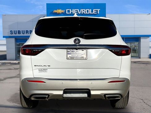 Used 2020 Buick Enclave Essence w/ Sound and Sites Package image 4