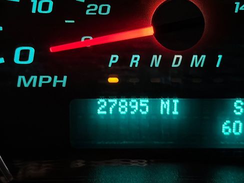 Used 2020 GMC Savana 2500 Extended w/ Enhanced Convenience Package image 29