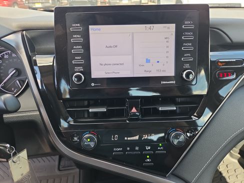 Certified 2024 Toyota Camry SE FWD image 20
