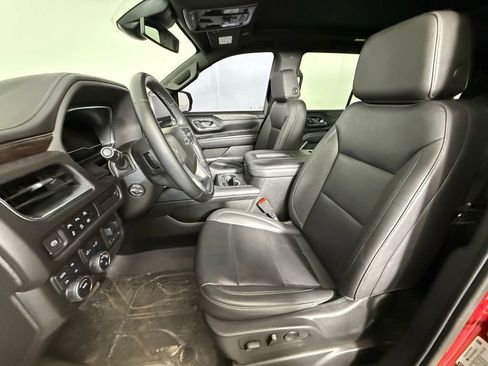 Used 2023 Chevrolet Tahoe Z71 w/ Luxury Package AWD/4WD image 6