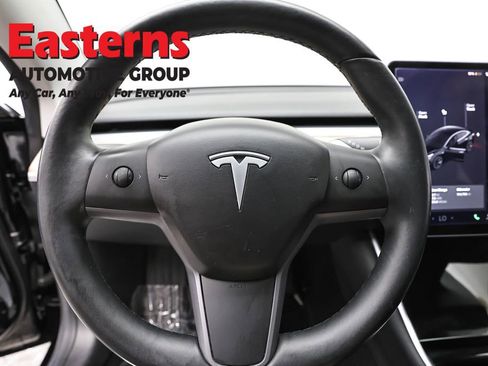 Used 2018 Tesla Model 3 Long Range image 10