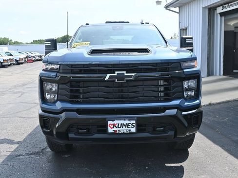 New 2026 Chevrolet Silverado 2500 Custom w/ Custom Value Package AWD/4WD image 13