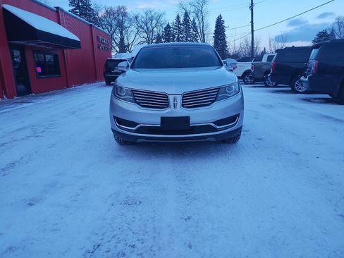 Used 2016 Lincoln MKX Select w/ Select Plus Package image 30