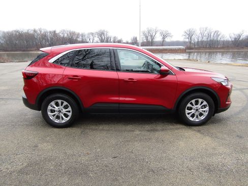 Used 2023 Ford Escape Active w/ Tech Pack #2 image 5