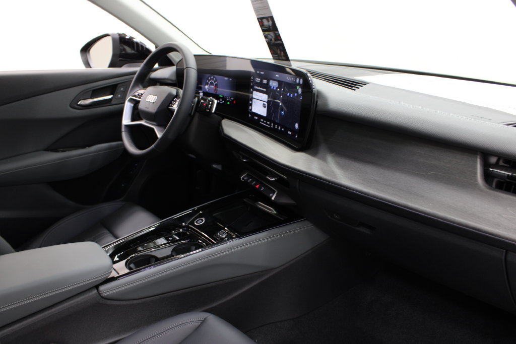 New 2026 Audi Q3 quattro 2.0T AWD/4WD image 26