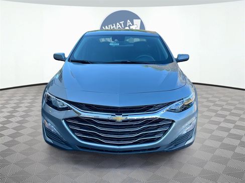 Used 2024 Chevrolet Malibu LT image 2