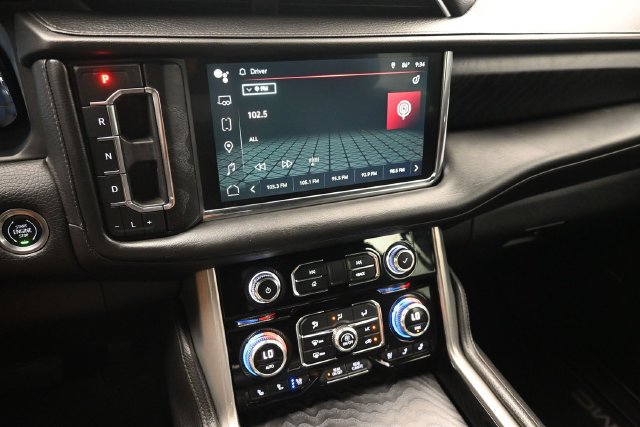 Used 2022 GMC Yukon Denali AWD/4WD image 7
