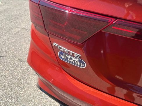 Used 2023 Kia Forte GT-Line w/ GT-Line Premium Package image 5