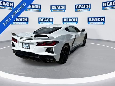 Used 2021 Chevrolet Corvette Stingray Preferred Cpe w/ Z51 Performance Package RWD image 8