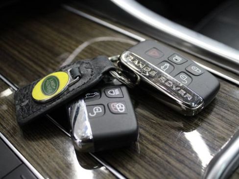 Used 2016 Land Rover Range Rover Sport HSE AWD/4WD image 15