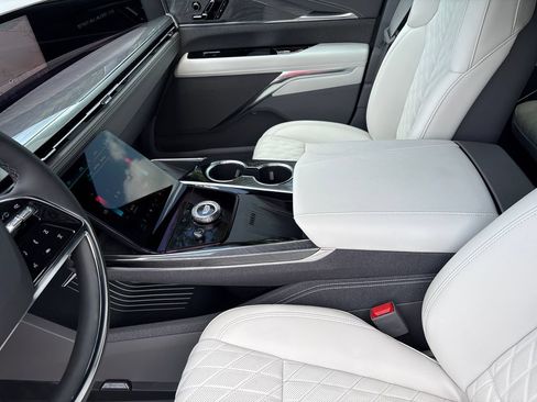 New 2026 Cadillac Escalade IQ AWD Sport 1 w/ LPO, Floor Liner Package image 44