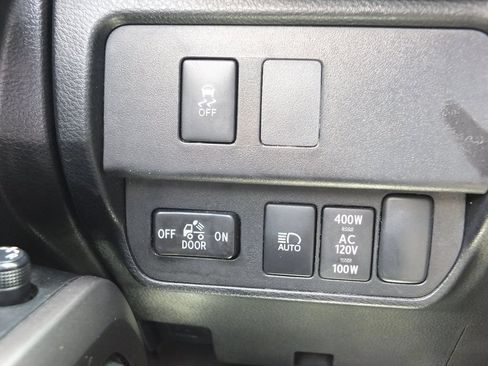 Used 2023 Toyota Tacoma TRD Sport RWD image 36