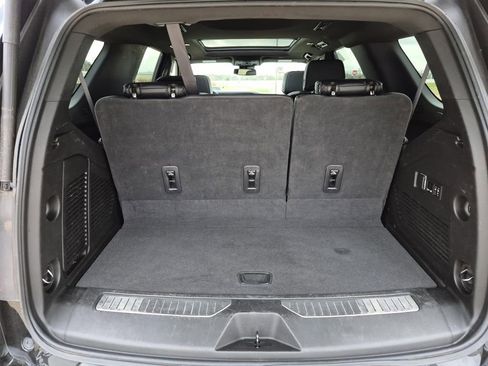 Used 2023 GMC Yukon Denali RWD image 10