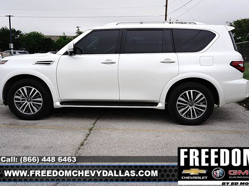 Used 2024 Nissan Armada SL w/ Captain's Chairs Package RWD image 4