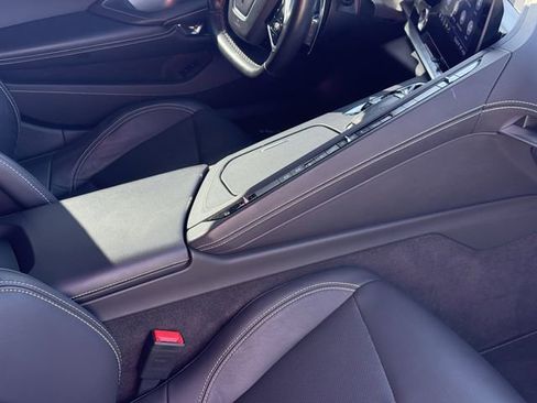 Used 2023 Chevrolet Corvette Stingray Convertible w/ 1LT image 21