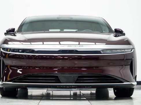 Used 2024 Lucid Air Pure RWD image 8