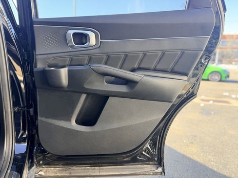 Used 2022 Kia Sorento SX image 20