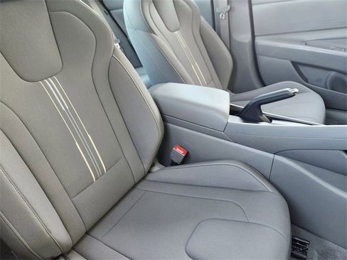 Certified 2024 Hyundai Elantra SEL image 9