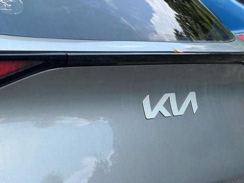 Used 2023 Kia Sportage LX AWD/4WD image 12